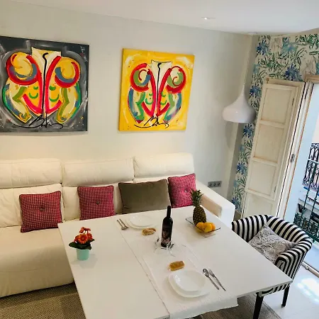 Cathedral Studio, Luxury In Cathedral Area, Parking Optional Appartement