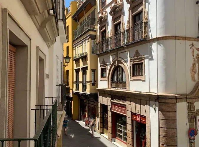 Cathedral Studio, Luxury In Cathedral Area, Parking Optional Séville