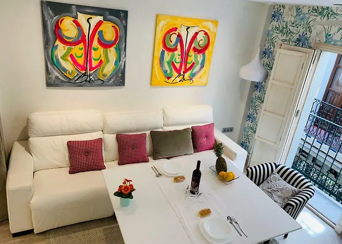 Cathedral Studio, Luxury In Cathedral Area, Parking Optional Appartement Séville